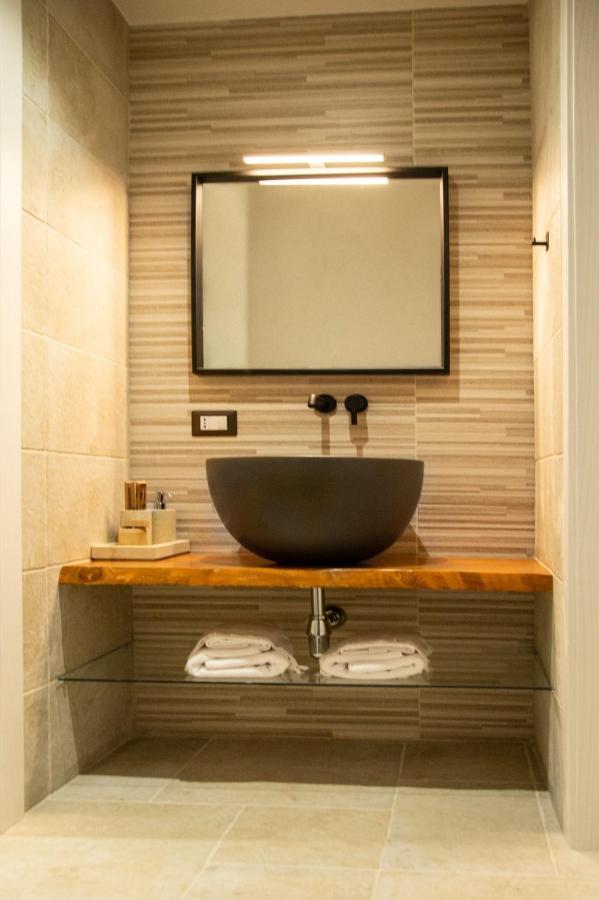 Ellements - Luxury Rooms Μπρίντιζι Εξωτερικό φωτογραφία
