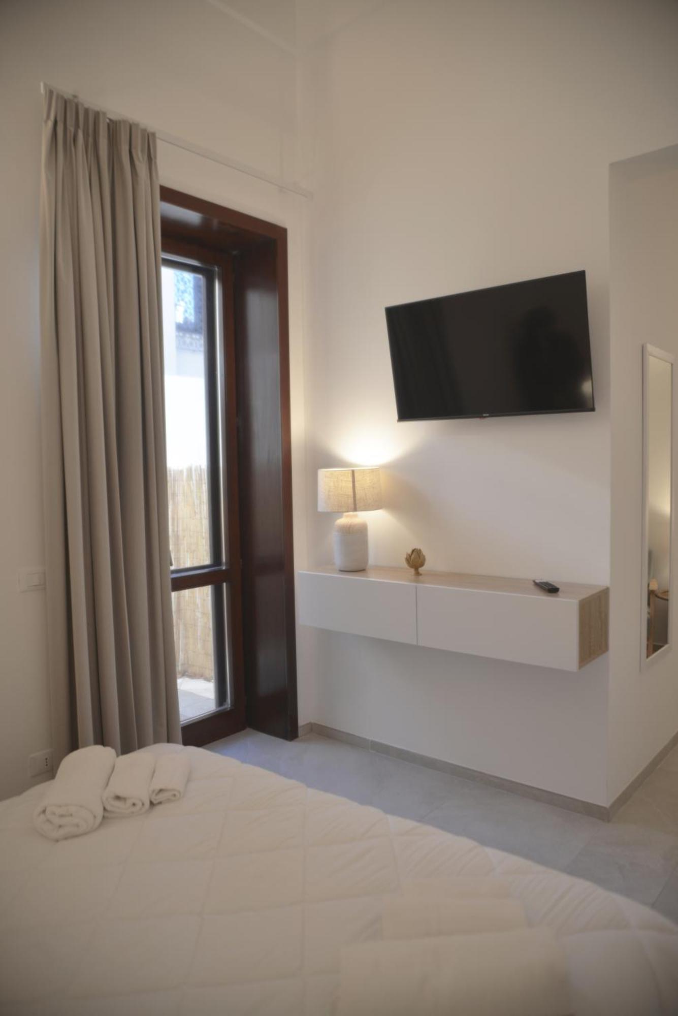 Ellements - Luxury Rooms Μπρίντιζι Εξωτερικό φωτογραφία