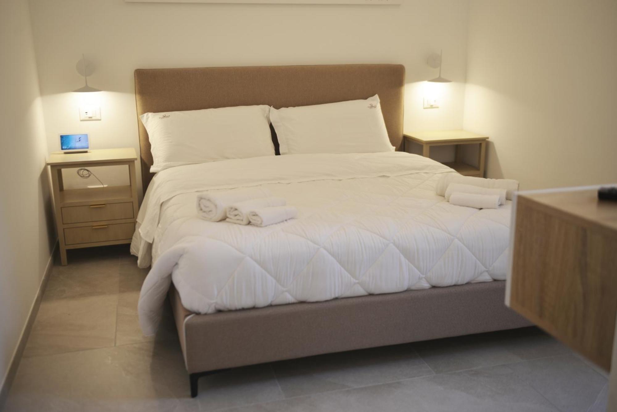 Ellements - Luxury Rooms Μπρίντιζι Εξωτερικό φωτογραφία